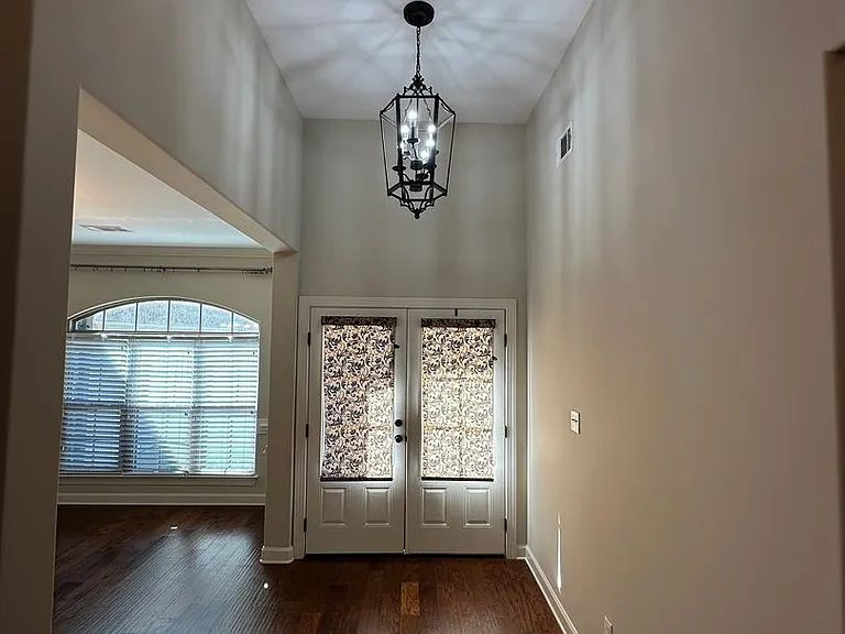 7294 Old South Dr — Photo 2