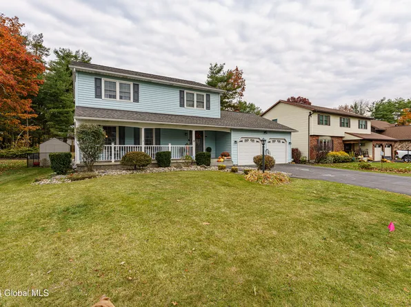 31 Hampshire Way, Schenectady, NY 12309