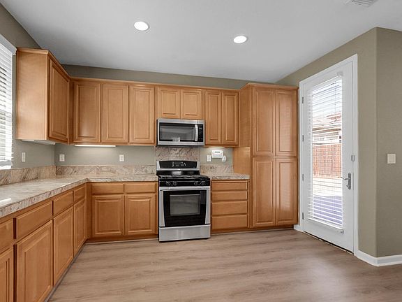 5th image of 9327 Vintner Cir