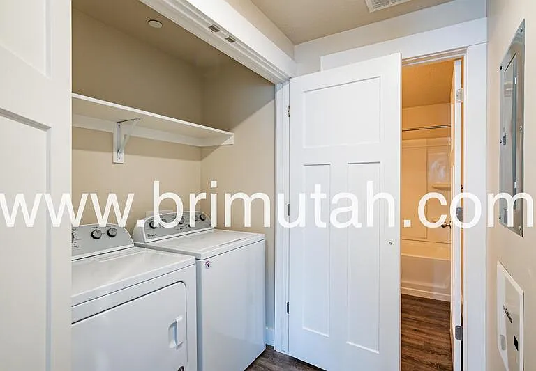 4645 S Locust Ln #10 — Photo 11