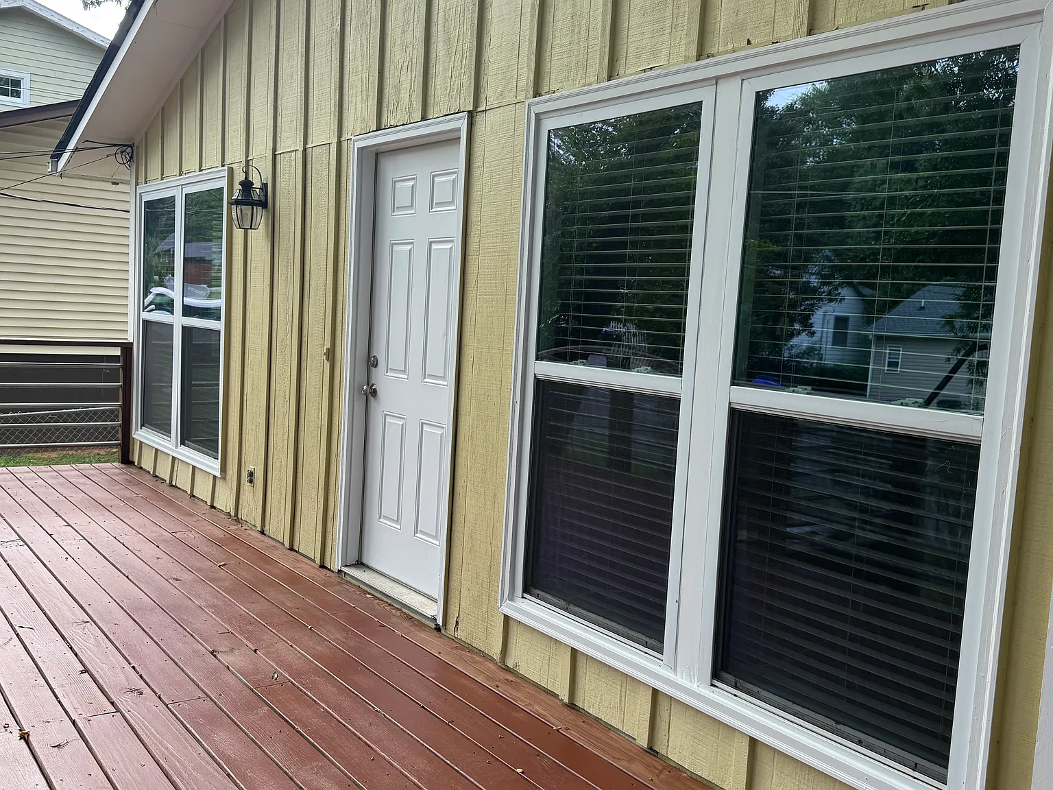 3 bed, 1170 sqft, $2,400 — Photo 3