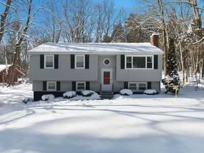 19 Sherwood Road, Londonderry, NH, 03053