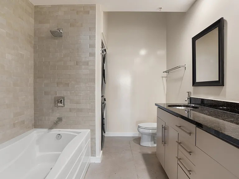 2235 E 6th St #315 — Photo 26