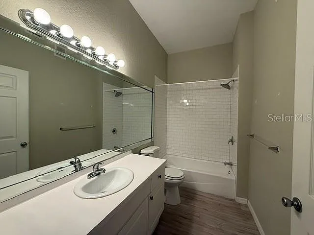 5168 Northridge Rd #311 — Photo 10