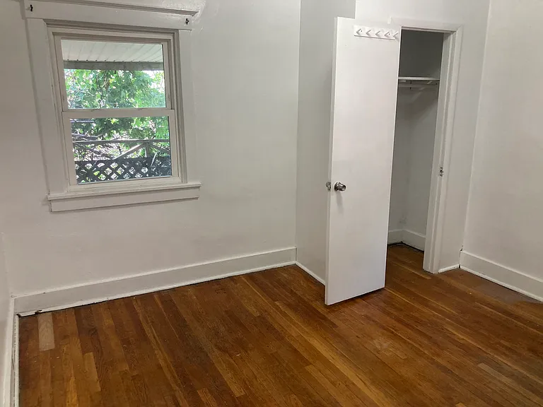 2334 Eldridge St — Photo 13