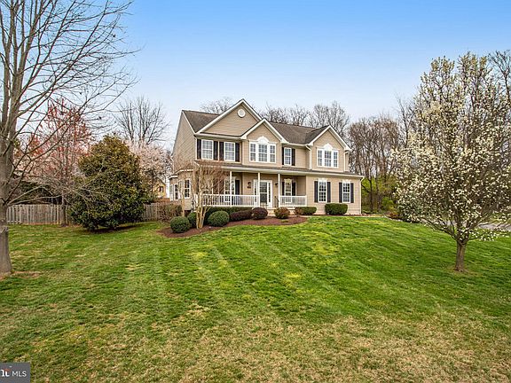 4th image of 203 Brecklyn Ln