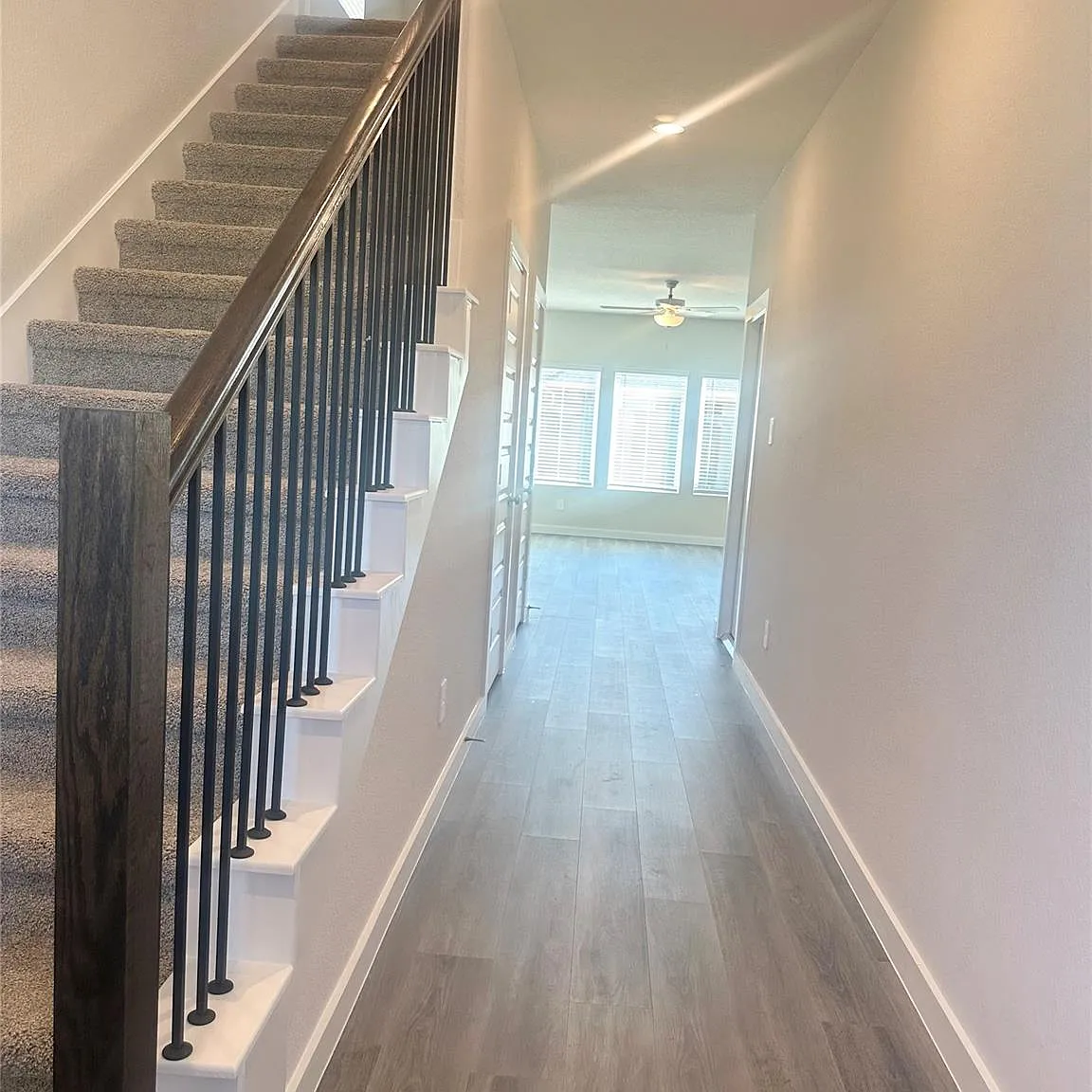 4 bed, 2.5 bath, 2040 sqft, $2,550 — Photo 2