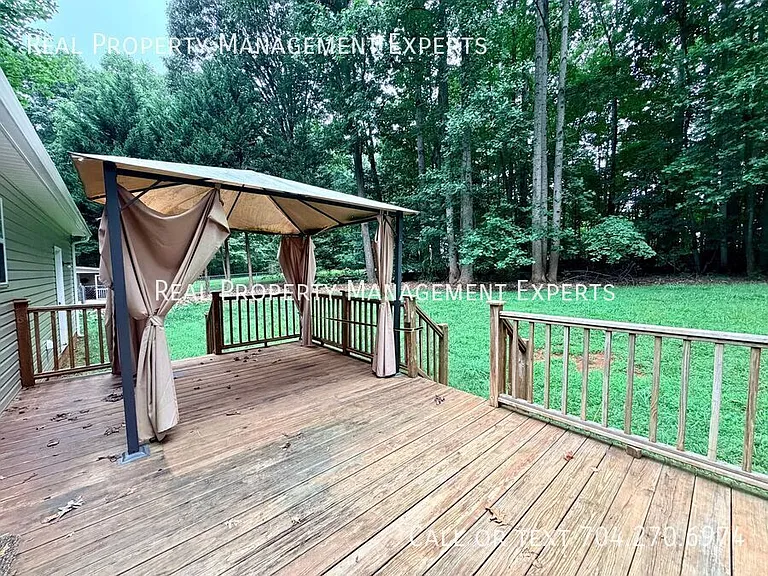 174 Overcreek Rd — Photo 14