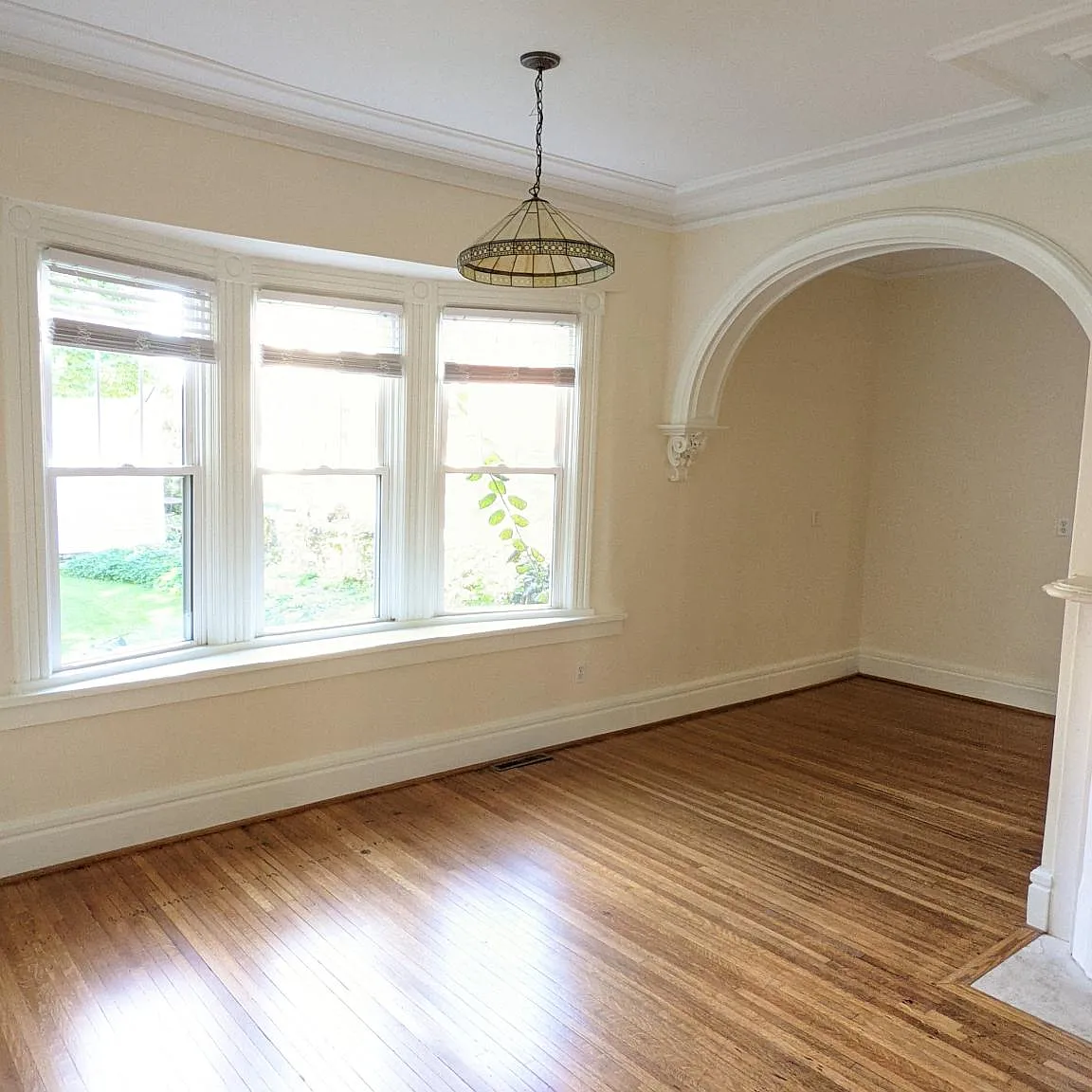 3 bed, 1900 sqft, $2,600 — Photo 4