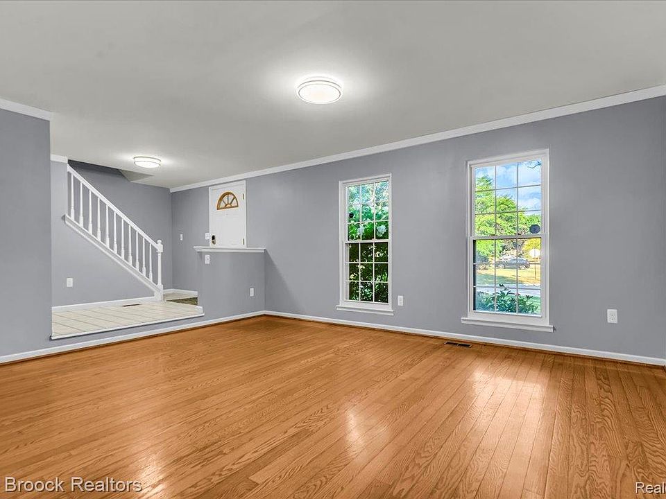 34985 Valley Forge Dr, photo 7