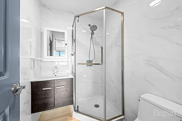 Sold by Elegran | media 8