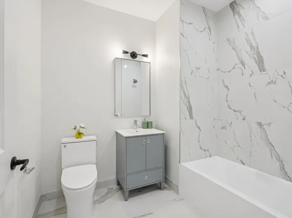 1 Mallory Avenue image 6 of 11