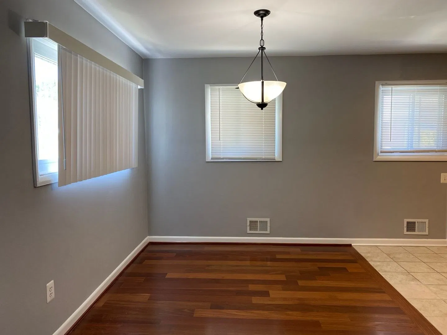 Baltimore - 4 Bedrooms and 2 baths Available! — Photo 4