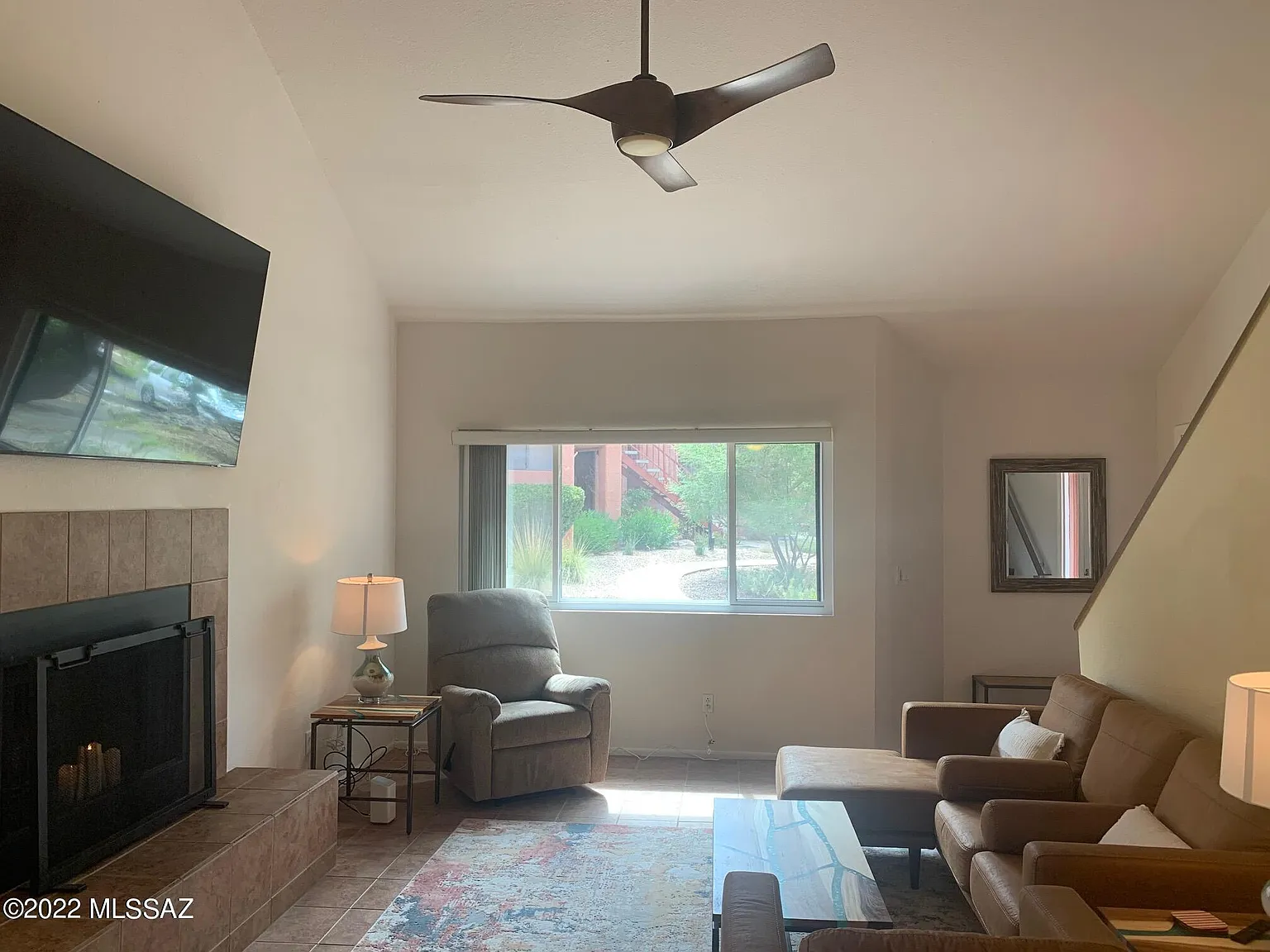 2 bed, 2.0 bath, 1370 sqft, $1,800 — Photo 4