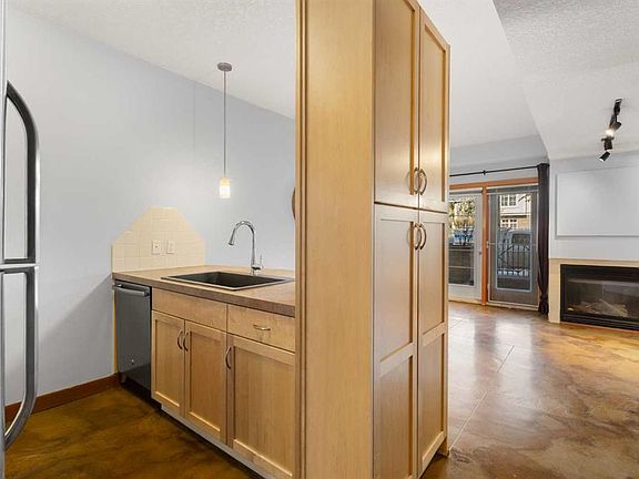 5th image of 1235 N 13th Ave SW #110