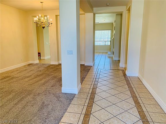 4th image of 221 Arbour Garden Ave