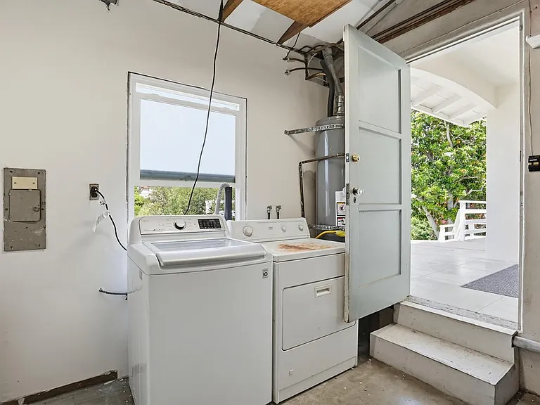 4548 Max Dr — Photo 33
