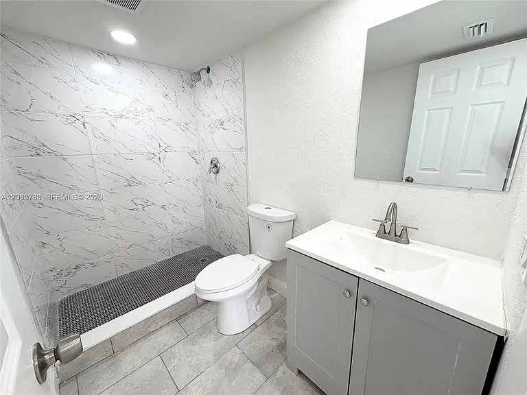 4119 Woodside Dr #2 — Photo 8