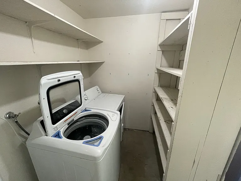 1608 Washington St #9 — Photo 8