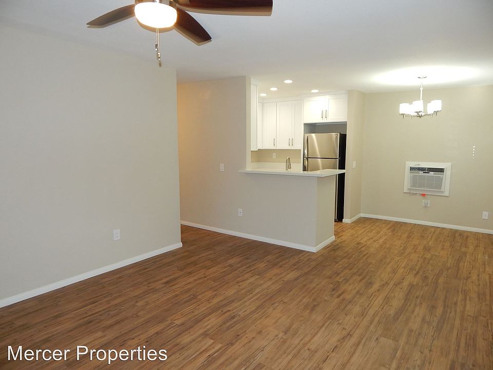 1st image of 3334 31st St