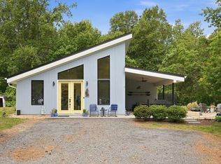 326 Haulover Cir, Montross, VA 22520