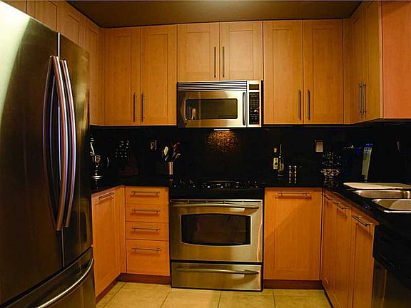 3rd image of 511 SE 5th Ave APT 2302