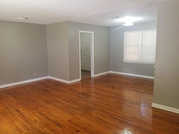 5th image of 205 S Lahoma Ave