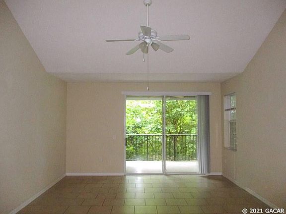 5th image of 830 NW 19th Ave