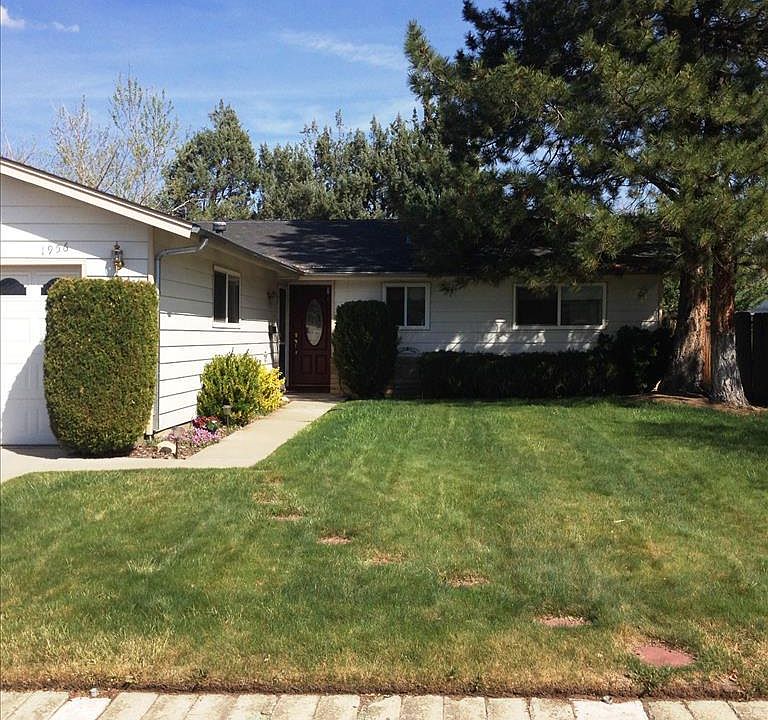 1st image of 1956 Mesa Vista Dr