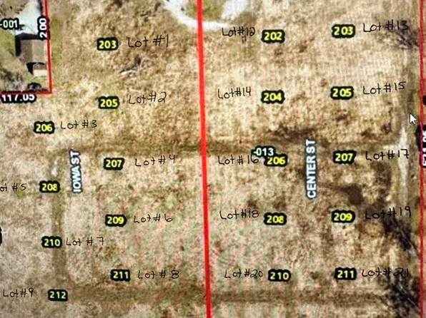 203&205 207 Iowa Ctr, Middletown, IA 52638