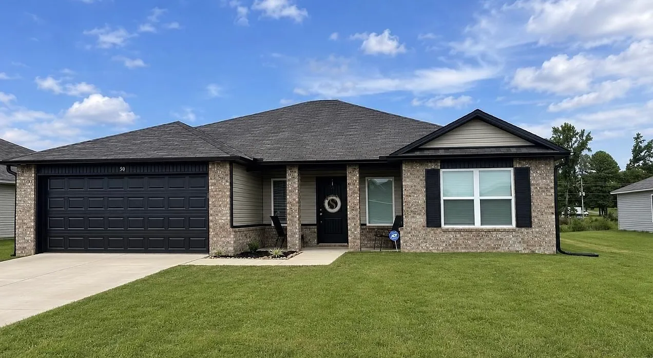 50 Swayze Rhys Ln — Photo 2