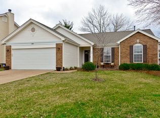 211 Ballyshannon Ct, Ballwin, MO