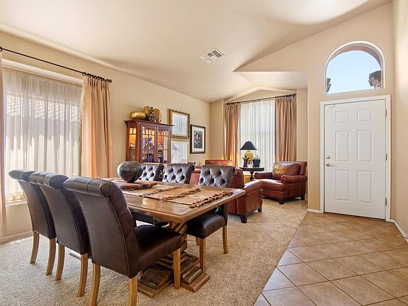 3rd image of 331 E Camino Del Pinsapo