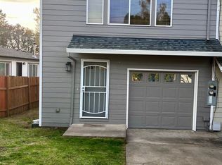 108 Enos St, Amity, OR 97101