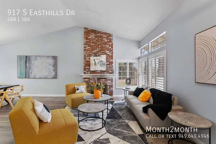 917 S Easthills Dr