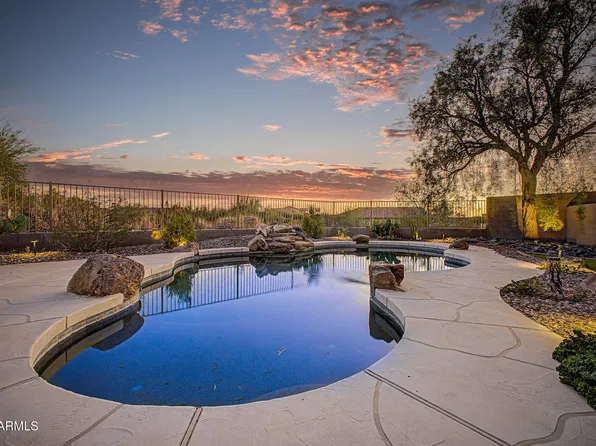 18035 W Paseo Way, Goodyear, AZ 85338
