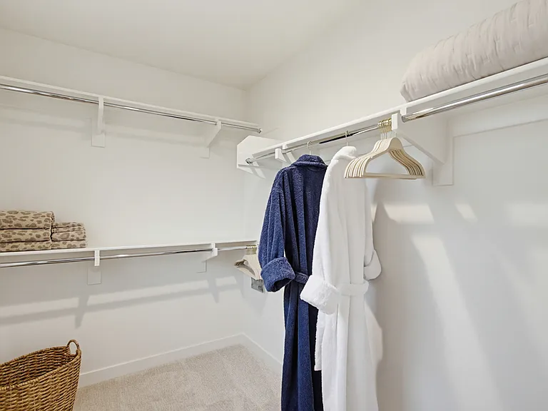 2528 Delphinium Ln — Photo 35