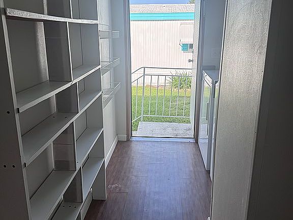 5th image of 103 Oneida Way