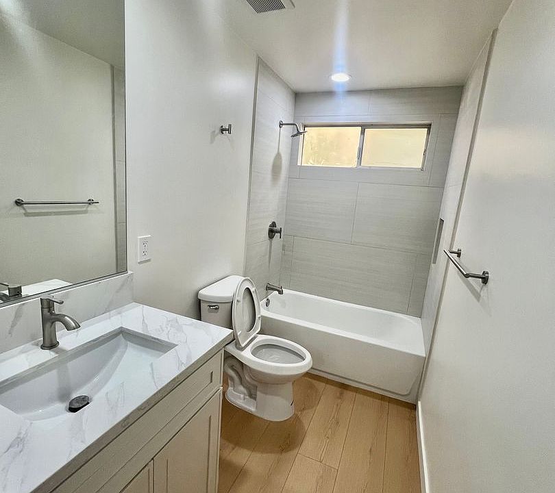 2nd image of 1249 S Westgate Ave APT 1
