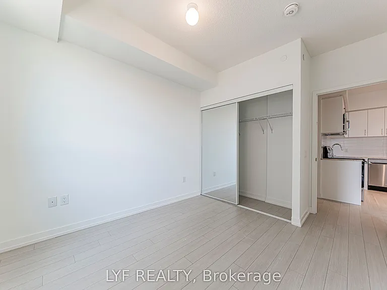 4010 Eglinton Ave W #922 — Photo 18