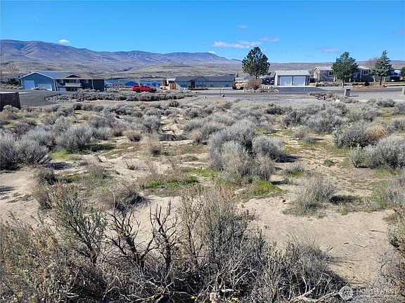 2nd image of 509 SW Desert Aire Dr SW #11