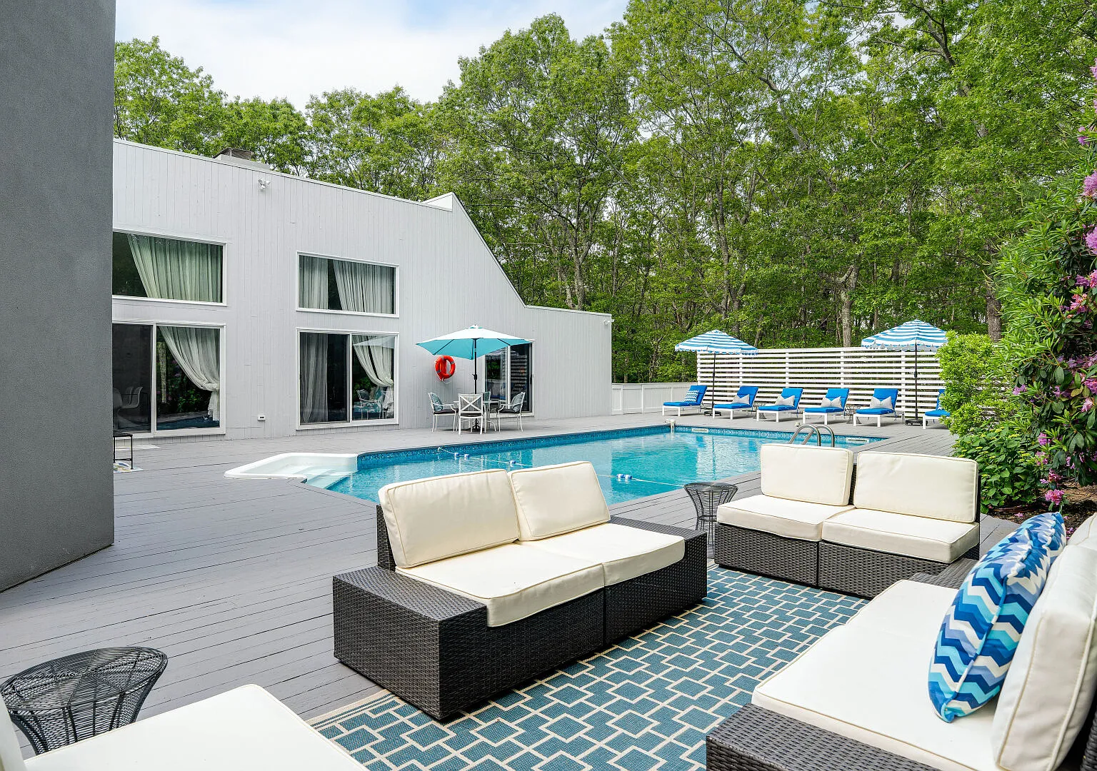 East Hampton Home, Pool & Tennis Court, Great for Families — Photo 3