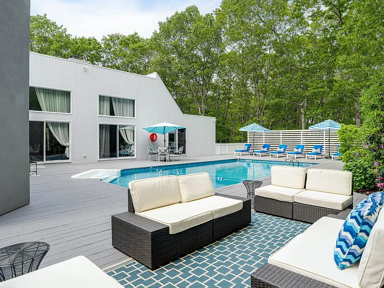 25 Lyme Ln — Photo 3