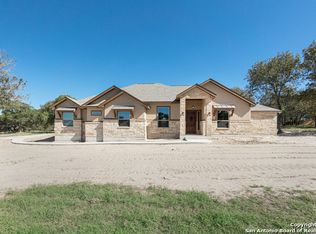 104 Ranger Point, Adkins, TX 78101