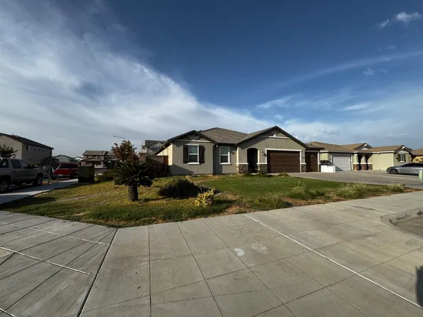 806 E Curtis Ave, Fowler, CA 93625