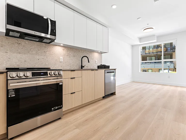13455 94a Ave #211 — Photo 10