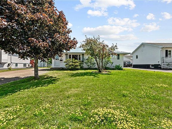 3rd image of 118 Logan Ln