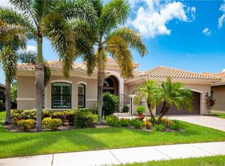 2729 Crystal Way, Naples, FL 34119