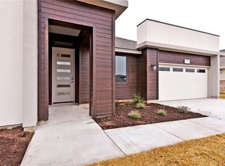 108 Dax Dr, Liberty Hill, TX 78642