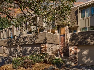 10307 Berkshire Rd, Bloomington, MN, 55437